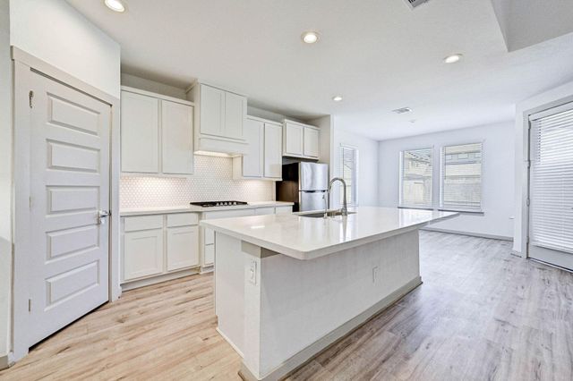 3323 Polk Creek Drive, Katy, TX 77494