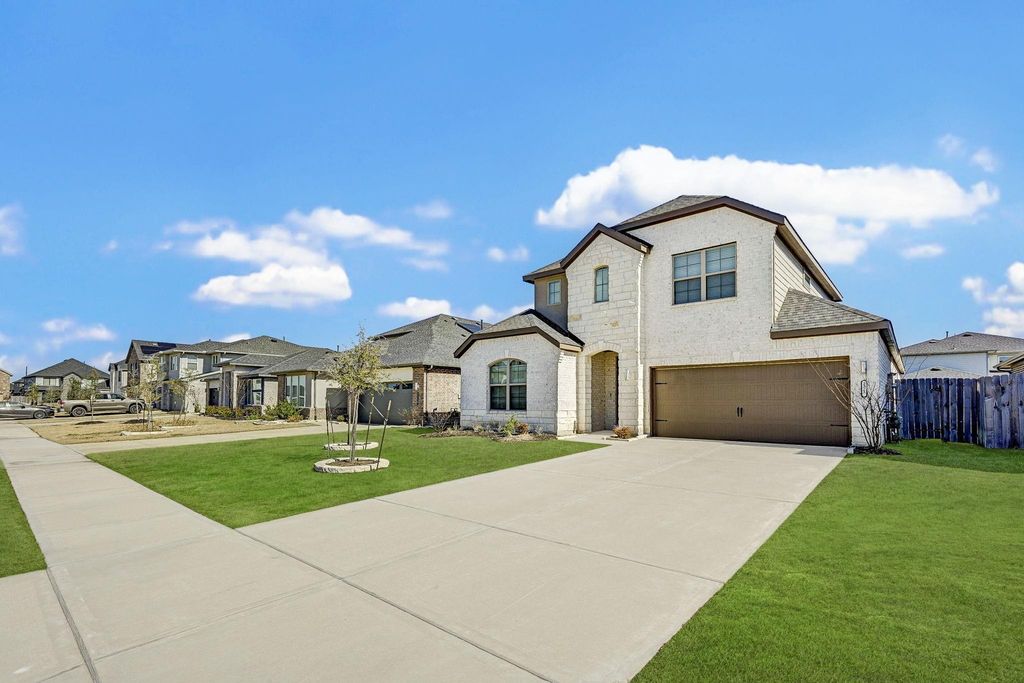 3323 Polk Creek Drive, Katy, TX 77494