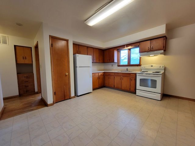 1210-1212 Julie Drive, Champaign, IL 61821