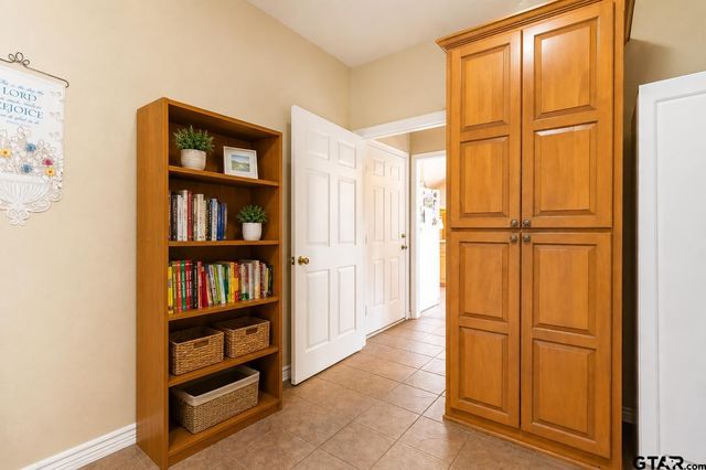 10683 County Road 2273, Tyler, TX 75707