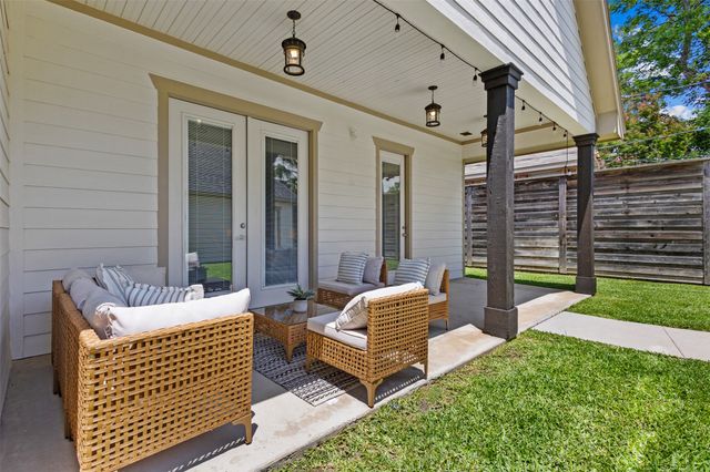 6118 Belmont Avenue, Dallas, TX 75214