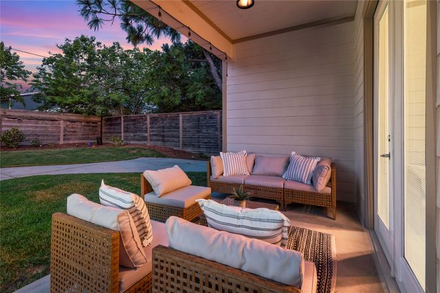 6118 Belmont Avenue, Dallas, TX 75214