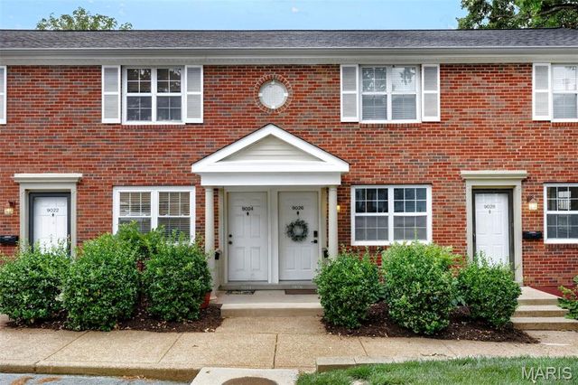 9026 Cardinal Terrace, Brentwood, MO 63144