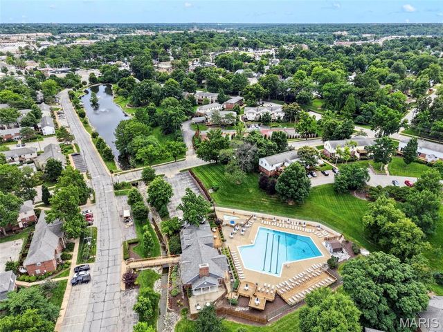 9026 Cardinal Terrace, Brentwood, MO 63144
