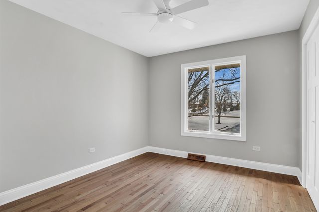 43411 N Lynn Dale Drive, Zion, IL 60099