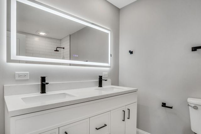 43411 N Lynn Dale Drive, Zion, IL 60099