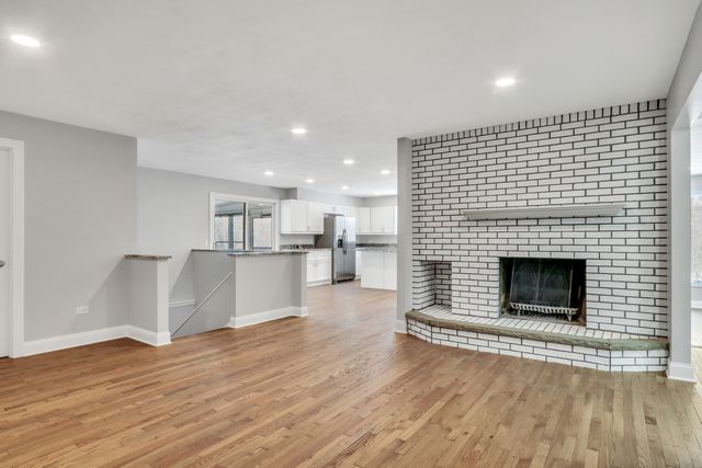 43411 N Lynn Dale Drive, Zion, IL 60099