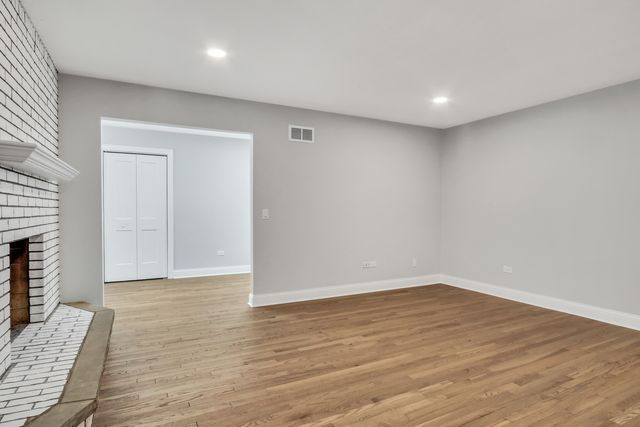 43411 N Lynn Dale Drive, Zion, IL 60099