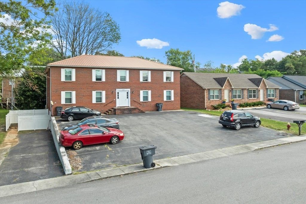 1849 Summerhaven Ave, Cookeville, TN 38501