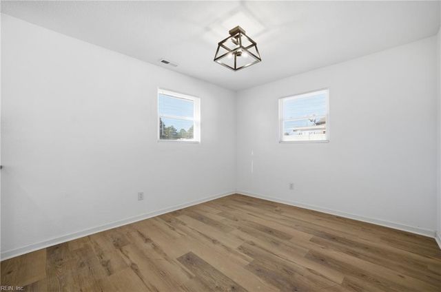 3512 Maori DR, Chesapeake, VA 23321