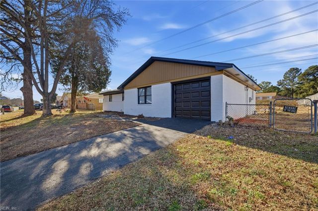 3512 Maori DR, Chesapeake, VA 23321