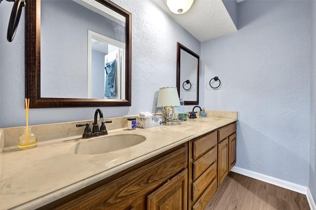 6370 Creekbend Drive 55, Houston, TX 77096