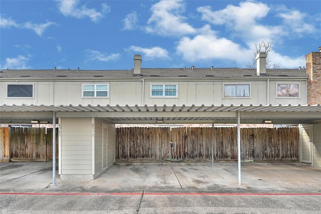 6370 Creekbend Drive 55, Houston, TX 77096