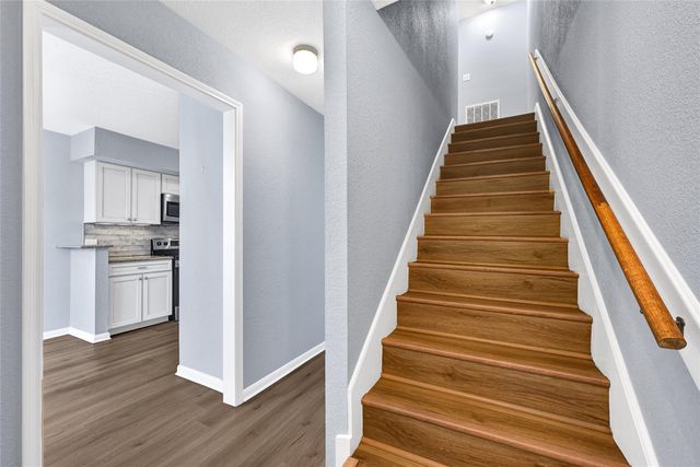 6370 Creekbend Drive 55, Houston, TX 77096