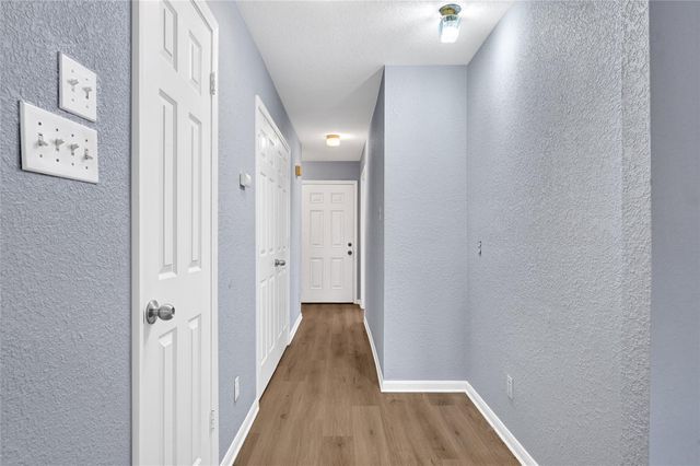 6370 Creekbend Drive 55, Houston, TX 77096