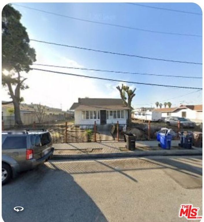 11319 Larch Avenue, Inglewood, CA 90304