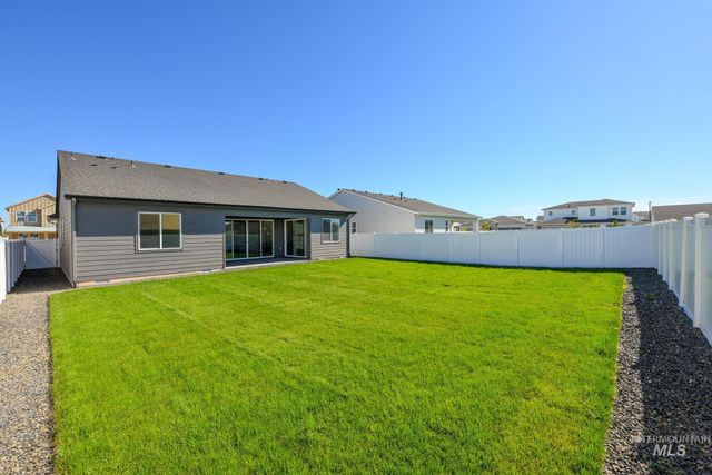14887 Wing Spread Dr, Caldwell, ID 83607