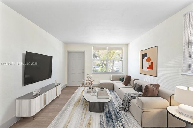 1715 N 16th Ave 115, Hollywood, FL 33020