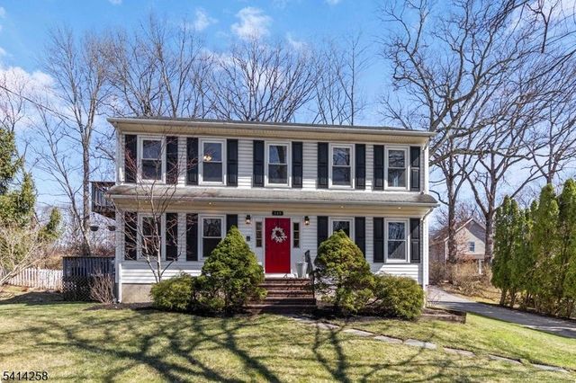 237 Tabor Rd, Morris Plains Boro, NJ 07950