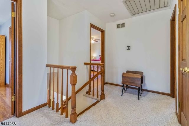 237 Tabor Rd, Morris Plains Boro, NJ 07950