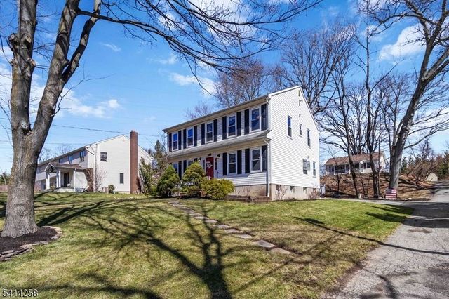 237 Tabor Rd, Morris Plains Boro, NJ 07950