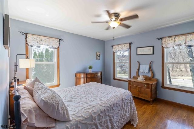 237 Tabor Rd, Morris Plains Boro, NJ 07950