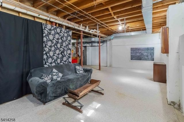 237 Tabor Rd, Morris Plains Boro, NJ 07950