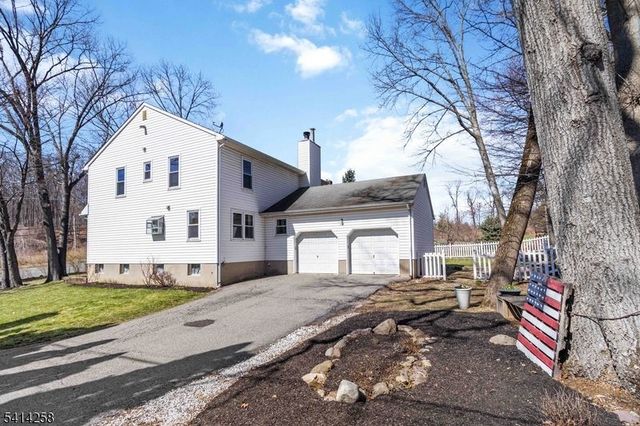 237 Tabor Rd, Morris Plains Boro, NJ 07950