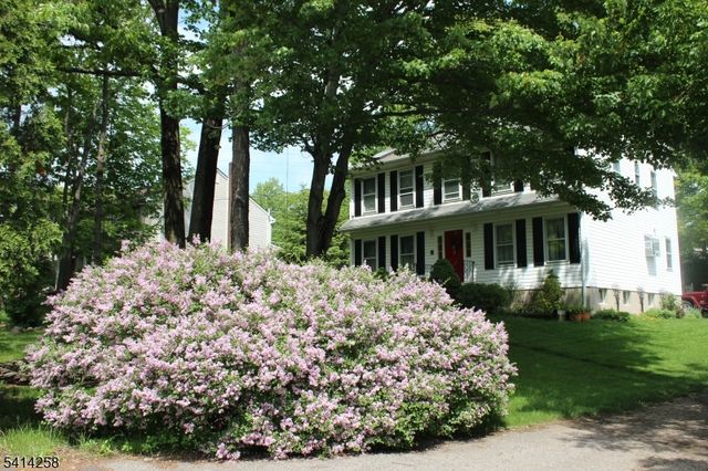 237 Tabor Rd, Morris Plains Boro, NJ 07950