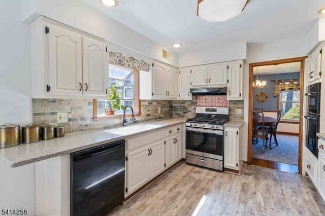 237 Tabor Rd, Morris Plains Boro, NJ 07950