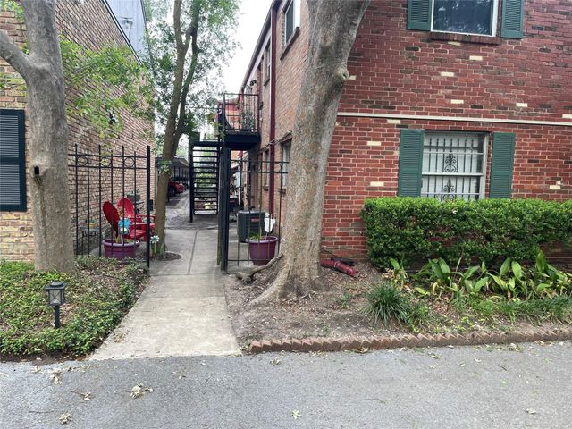 11639 Chimney Rock Road A, Houston, TX 77035