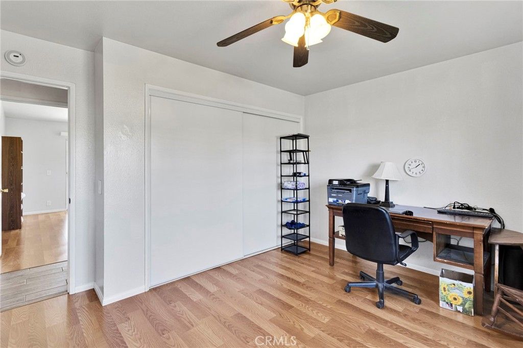 Image 25 of property listing at 9317 Sabina, Hesperia, CA 92345