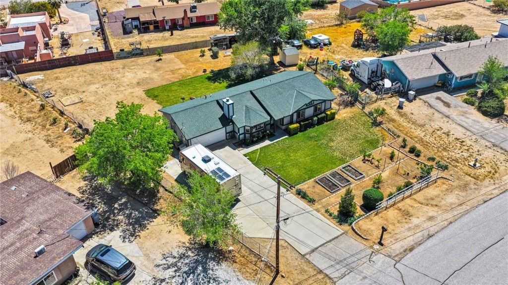 Image 43 of property listing at 9317 Sabina, Hesperia, CA 92345