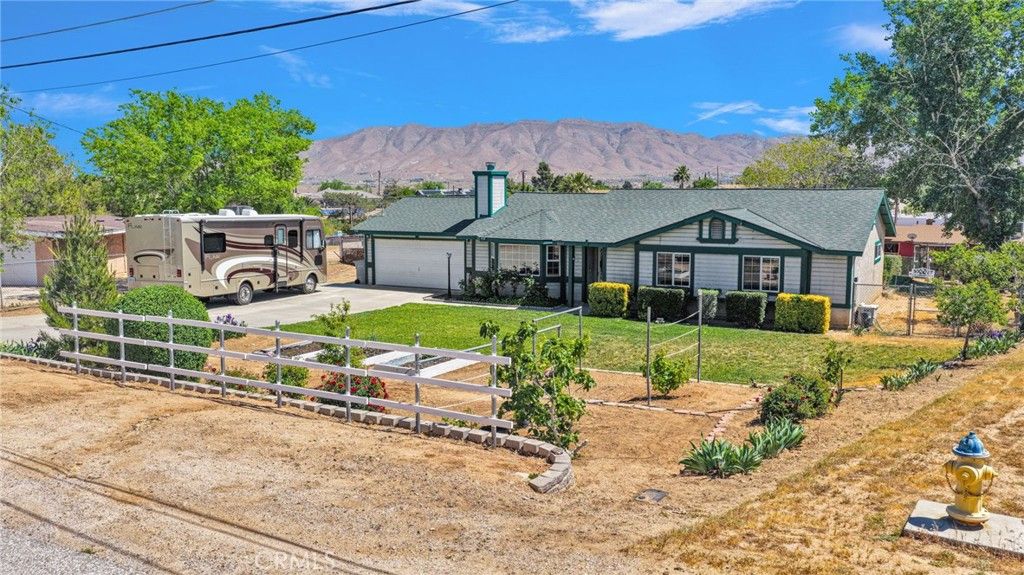 Image 48 of property listing at 9317 Sabina, Hesperia, CA 92345