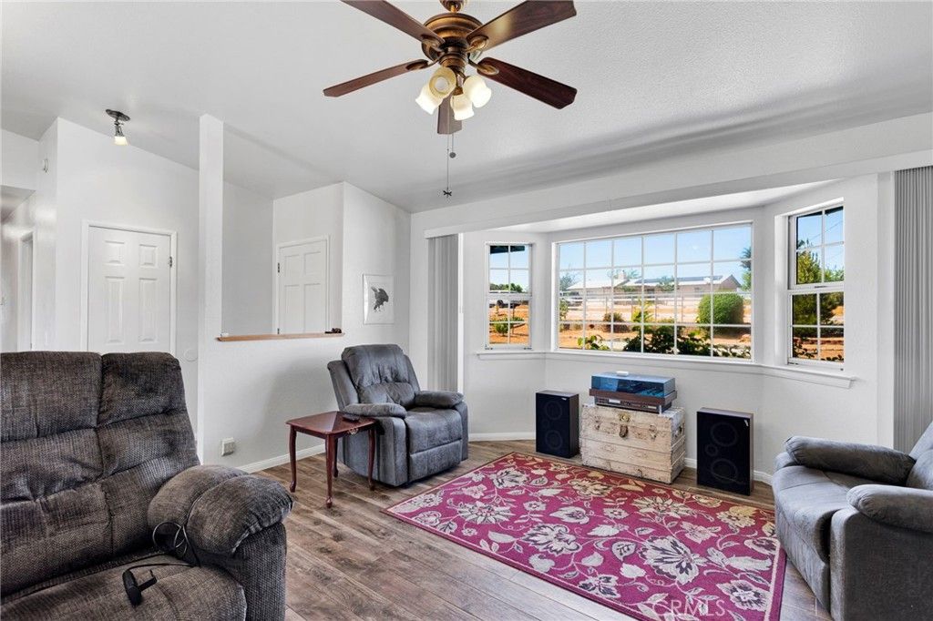 Image 9 of property listing at 9317 Sabina, Hesperia, CA 92345