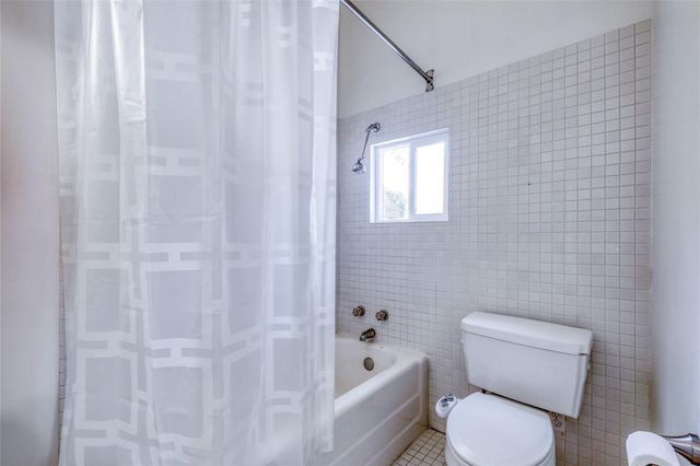 708 & 712 Nowotny LN, Austin, TX 78702