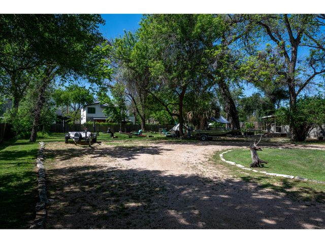 708 & 712 Nowotny LN, Austin, TX 78702