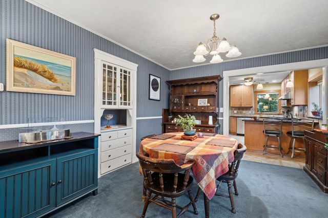102 Elliot Ave, Quincy, MA 02171
