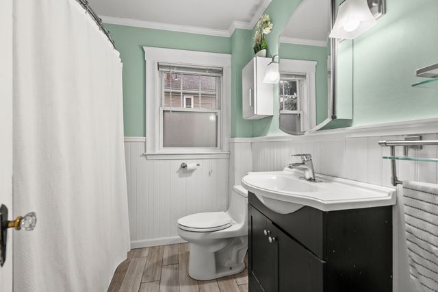 102 Elliot Ave, Quincy, MA 02171
