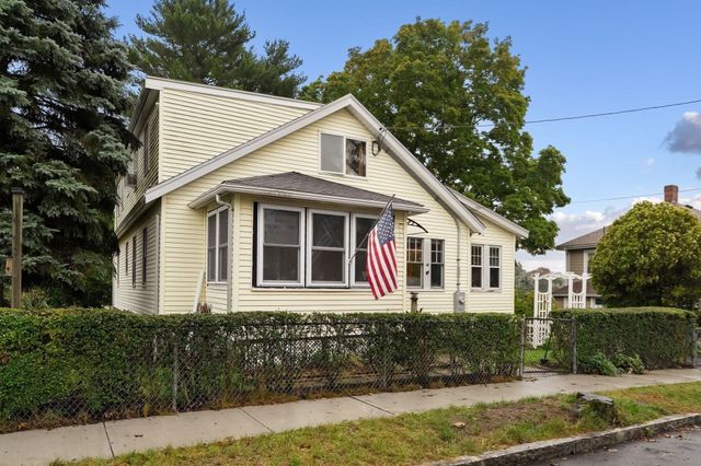 102 Elliot Ave, Quincy, MA 02171