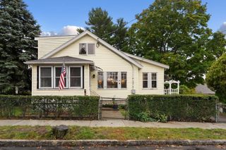 102 Elliot Ave, Quincy, MA 02171