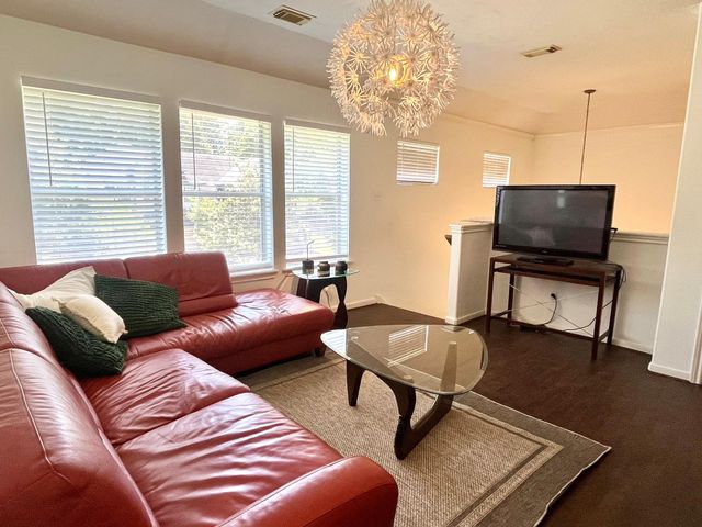 2 Stone Arrow Place, The Woodlands, TX 77382