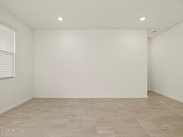 2349 E Fortana Drive, San Tan Valley, AZ 85143