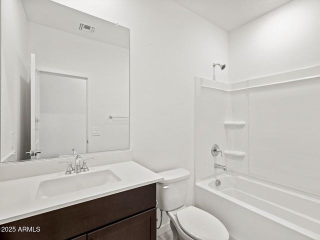 2349 E Fortana Drive, San Tan Valley, AZ 85143