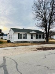 1323 Parkinson Street, Vincennes, IN 47591