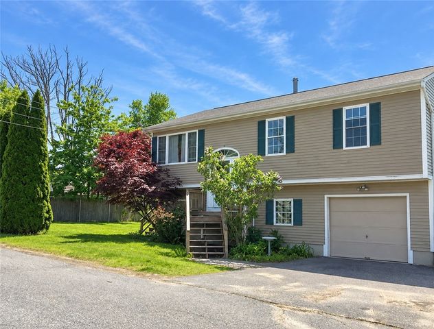 14 West Street, Bristol, RI 02809