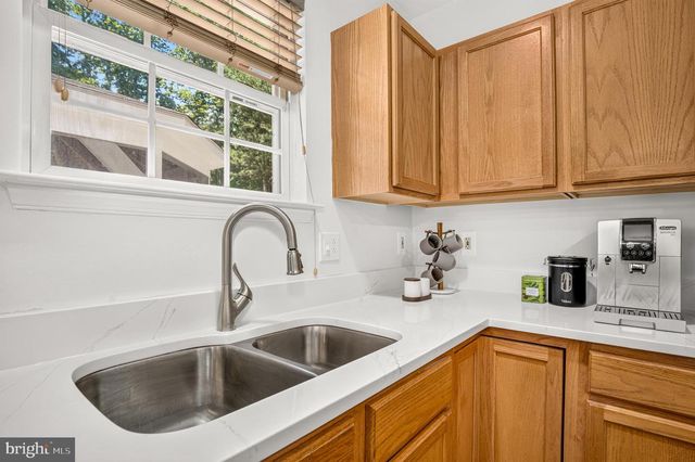 8705 DELPHI DR, Clinton, MD 20735