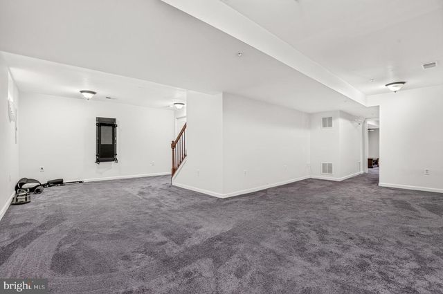8705 DELPHI DR, Clinton, MD 20735