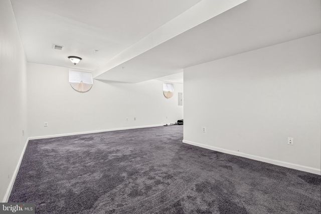 8705 DELPHI DR, Clinton, MD 20735