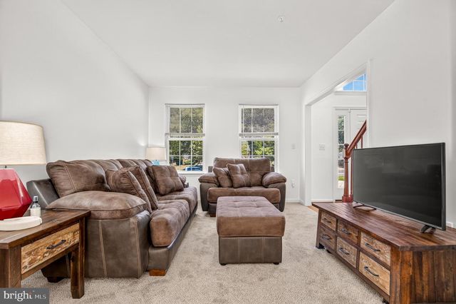 8705 DELPHI DR, Clinton, MD 20735